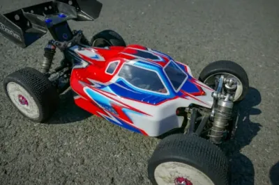 Cette carrosserie est conçue pour une voiture radiocommandée Mugen mbx8r eco, ou en version thermique. nous sommes capable de peindre d'autres marques comme Tekno, ou Kyosho Mp10 ou MP11.