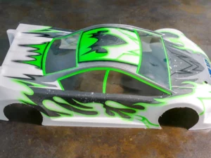 Prestation pour carrosserie piste 1/10 - Design prestige quatre couleurs - "Formule Prestige"